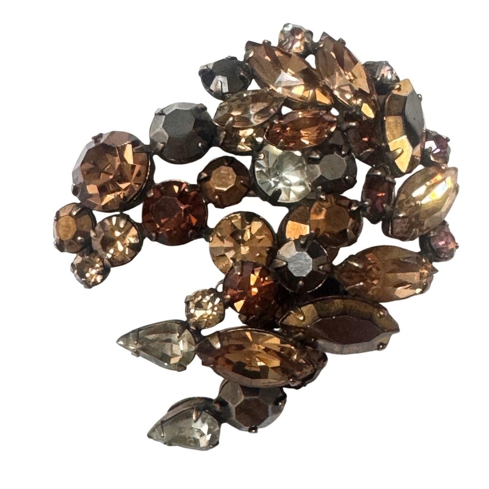 Regency dimensional brooch w/mix of rich cognac, Smokey‎ topaz, hematite stones